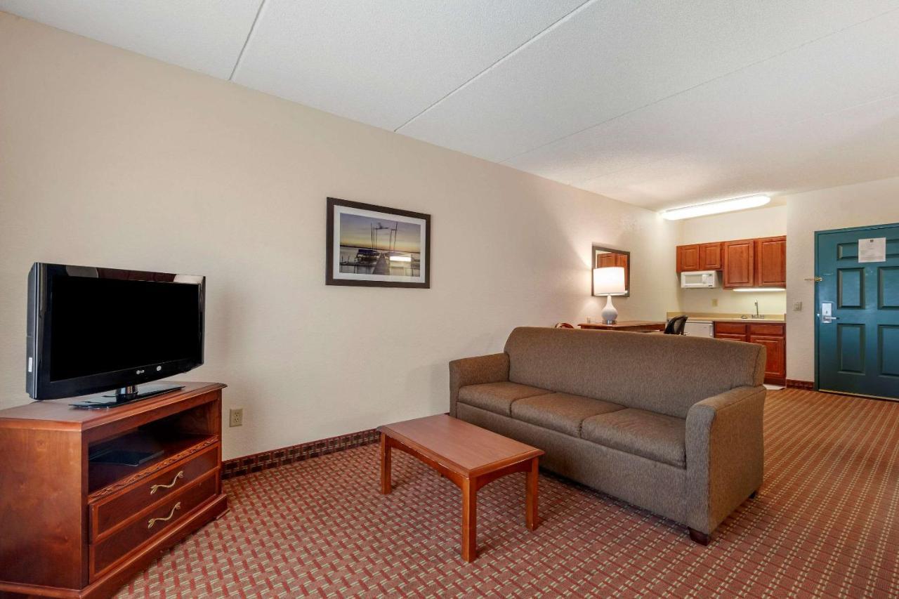 Clarion Suites At The Alliant Energy Center Madison Exterior foto